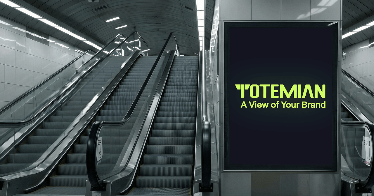 Totemian Brand Boards - Digital signage display in subway